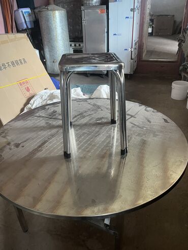 метал стол: Кухонный Стол, цвет - Серебристый, Новый