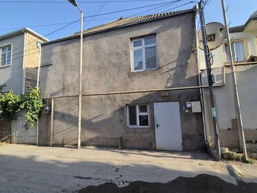 yevlax makler: Qaraçuxur qəs. 5 otaqlı, 116 kv. m, Təmirsiz