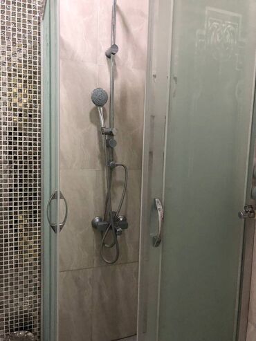 Uzunmüddətli kirayə mənzillər: 28 may metrosunun yaxınlığında 2-ci çixişinda 16 mertebeli binanın — 5