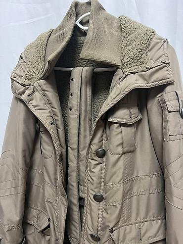 Kurtkalar: Qadınlar üçün qış gödəkcələri kolleksiyası. 1) Yaşıl parka - Kürklü — 6