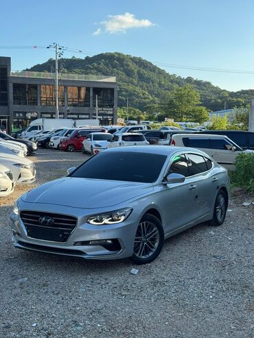 свежепригнанный: Hyundai Grandeur (Azera) — сереб9ристый бизнес-седан Основные