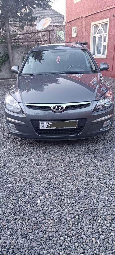 masin hunday: Hyundai i30: 1.4 l | 2009 il Universal