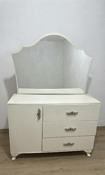 Digər mebel: Termo 145 manat.Catdirilma yaxin erazilere pulsuz.Unvan Bakixanov — 1