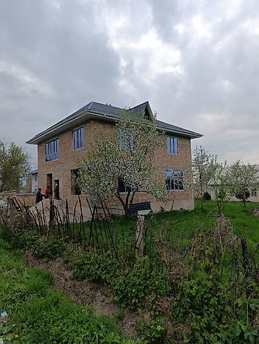 сдаю дом на длительный срок: Продаётся двухэтажный жилой дом из кирпича. Дом капитального типа, с — 1