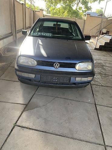 Volkswagen Vento: 1993 г., 1.6 л, Механика, Бензин