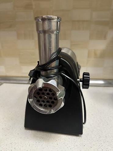 Mətbəx texnikası: FG First Super Grinder elektrik ətçəkən İşlənmişdir - Korpus — 2
