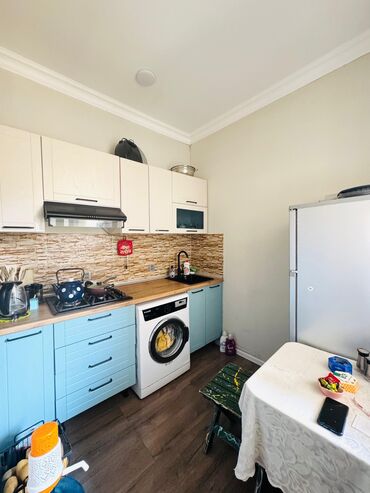 суточный квартира токмок: Масазыр, 3 комнаты, Вторичка, 40 м²
