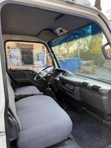 Isuzu: Isuzu : 2.8 l | 2008 il Van body type — 8