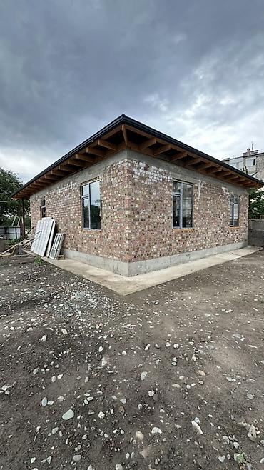 дома бишкек: 📍 В Сокулуке в районе Церкви, продаётся дом на стадии ПСО. 🏡Площадь — 10