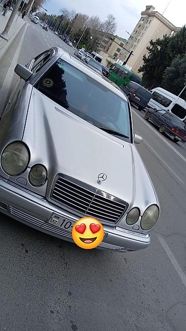 Mercedes-Benz: Mercedes-Benz E-Class (W210) sedan - Kuzov: gümüşü rəng, 4 qapı, tam — 1