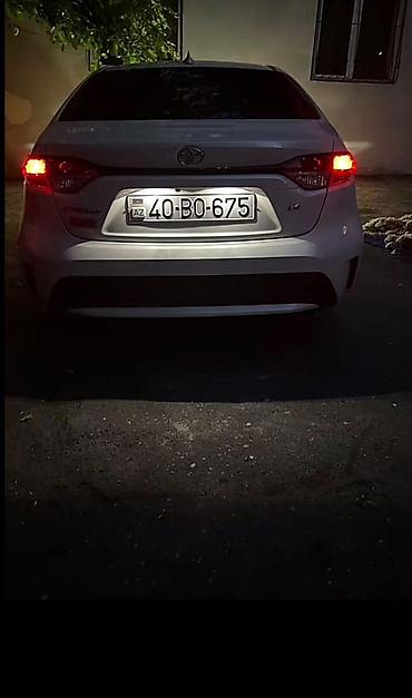nıssan: Toyota Corolla: 1.8 l | 2019 il Sedan — 9