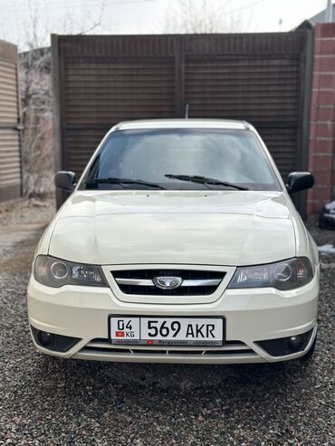 дайво нексия 2: Daewoo Nexia: 2011 г., 1.5 л, Механика, Бензин, Седан