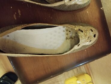 Women's Sneakers and athletic shoes: Ağ bağcıqlı və ilan dərisi naxışlı qadın krossovkaları. Bu -da lalafo.az — 6 Women's Sneakers and athletic shoes: Ağ bağcıqlı və ilan dərisi naxışlı qadın krossovkaları. Bu — 6