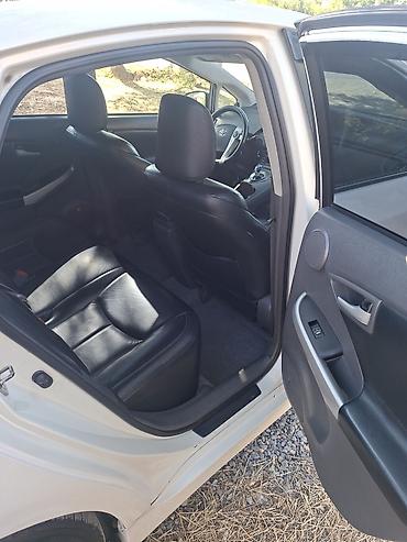 айон электромобиль: Toyota Prius: 2010 г., 1.8 л, Вариатор, Гибрид, Лифтбек — 9