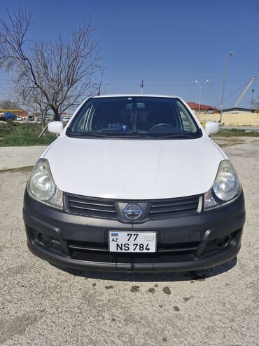Nissan Wingroad: 1.5 l | 2016 il Universal