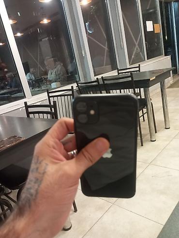 iphone 11 duas: IPhone 11, Qara, Simsiz şarj — 5