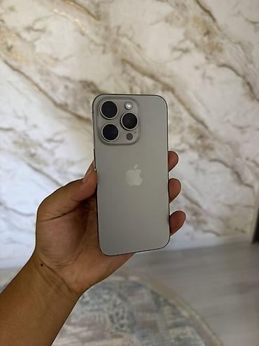 IPhone 15 Pro, Б/у, 256 ГБ, Natural Titanium, Защитное стекло, 80 %