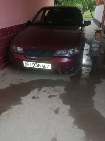 Daewoo: Daewoo Nexia: 2010 г., 1.6 л, Механика, Бензин, Седан
