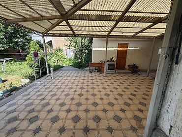 🏡 **СРОЧНО ПРОДАЁТСЯ УГЛОВОЙ ДОМ!** 📍 Бишкек, ж/м Ак-Босого\ 🌳 at lalafo.kg 🏡 **СРОЧНО ПРОДАЁТСЯ УГЛОВОЙ ДОМ!** 📍 Бишкек, ж/м Ак-Босого\ 🌳