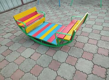 Другие игровые комплексы: Продаю качелю-качалку "Лодочка" Вместимость: от 2 до 6 детей Идеально — 11