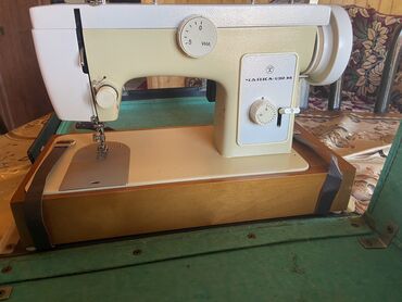 Tikiş maşınları: Tikiş maşını Chayka, Yeni,Elektromexaniki, 6 saplı, Ünvandan götürmə — 2