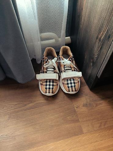 Кроссовки, 42, Burberry, Б/у, цвет - Бежевый