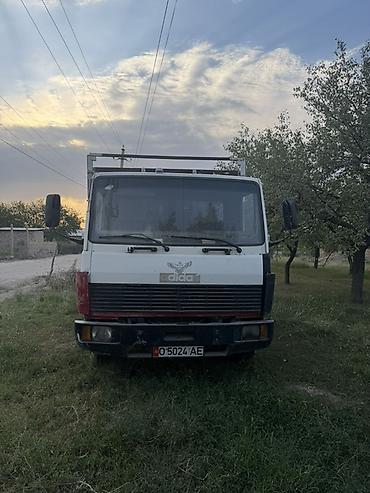 мерс 824: Бортовой грузовик Mercedes‑Benz 814 Основное: - Классический — 1