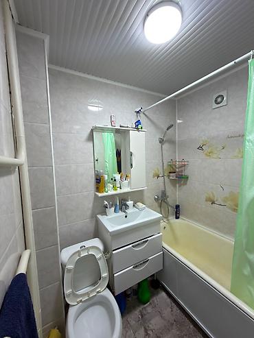 2 8: 3 комнаты, 57 м², 6 мкр 104 серия, 4 этаж, Евроремонт — 3