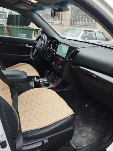 Kia: Kia Sorento: 2.2 l | 2009 il Sedan — 10