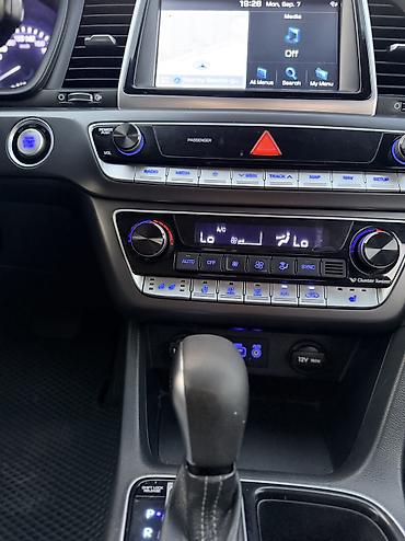 210 cdi: Hyundai Sonata: 2018 г., 2 л, Автомат, Газ, Седан — 10