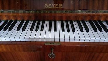 mini piano: "Geyer" Almaniya istehsalı pianino satılır, əla vəziyyətdə. Açarı — 1