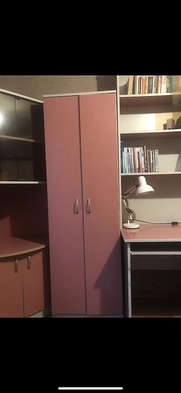 divarda kitab refleri: Uşaq/yeniyetmə otağı üçün modul mebel dəsti - Komplekt: iş masası — 4