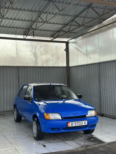 форт транзит двух скат: Ford Fiesta: 1989 г., 1 л, Механика, Бензин, Хэтчбэк