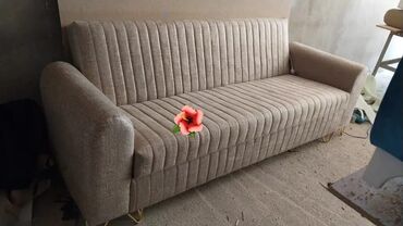 çarpayı divan: Divan