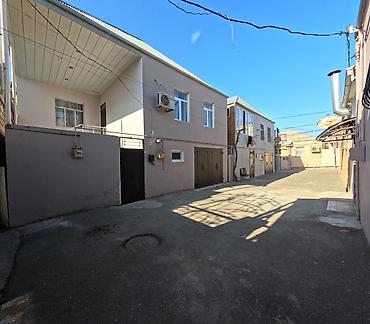 Həyət evləri və villaların satışı: Xırdalanda 2 mərtəbəli həyət evi - Plan: Aşağıda geniş giriş/qaraj — 1