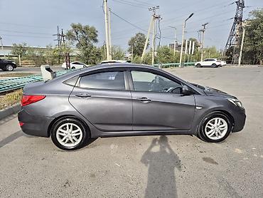 sonata nurais: Hyundai Solaris: 2011 г., 1.6 л, Автомат, Бензин, Седан — 6