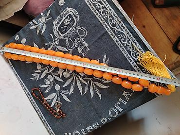 sacaq: Kehraba təsbeh – iri daşlı, xüsusi hazırlanma. - Material: sixma — 2