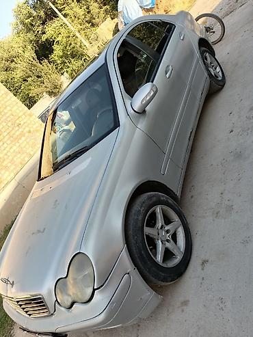 шина на мерс: Mercedes-Benz C-Class: 2002 г., 2 л, Механика, Бензин, Седан — 2