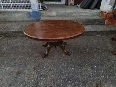 Stilski klub stolovi: Stocic u odlicnom stanju Duzina 117cm Sirina 87cm Visina57cm — 7