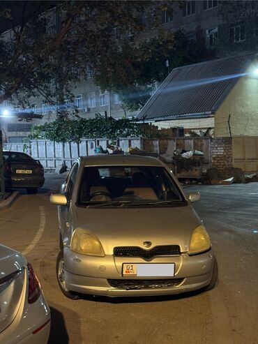 купить машины: Toyota Vitz / Platz / Yaris / Echo: 2000 г., 1.3 л, Автомат, Бензин, Хэтчбэк