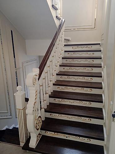 Деревянные лестницы: Деревянная лестница Для дома, Форма лестницы: Много-маршевая, Стиль: Классический — 26