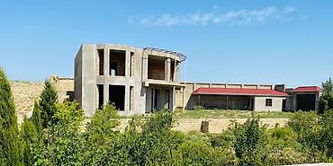 Həyət evləri və villaların satışı: 8 otaq, 322 kv. m, Təmirsiz — 15