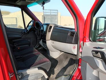 Mercedes-Benz: Mercedes-Benz Sprinter mikroavtobus - Korpus: qırmızı rəng, “Sprinter — 6