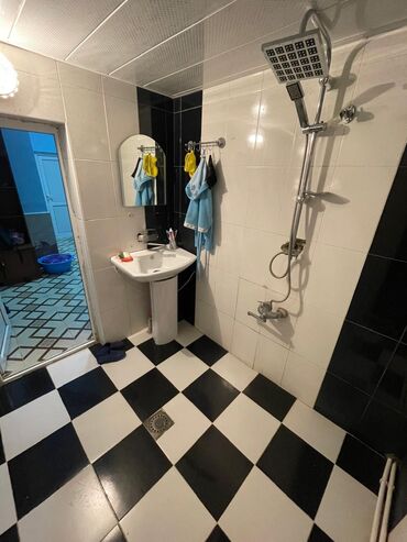 Günlük kirayə evlər: 120 kv. m, 3 otaqlı, İşıq, Kanalizasiya, İnternet — 7