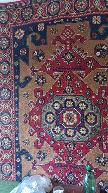 пэчворк лоскутное одеяло: Ковер Б/у, Настенный, Безналичная/наличная оплата
