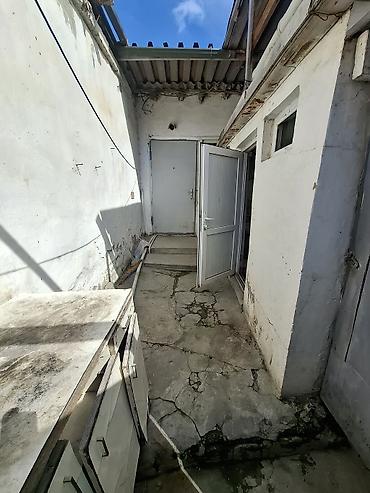 bakida menzil: 3 otaqlı mənzil – köhnə tikili. Bakixanov — 1