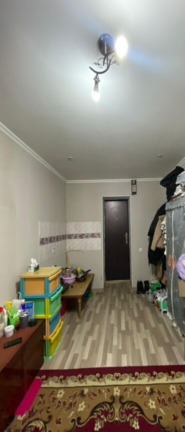 ул белорусская: 1 комната, 18 м², Малосемейка, Цокольный этаж этаж