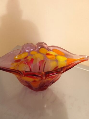 ваз 08 09: Красивая ваза -конфетница из цветного стекла . Чехия . Тяжёлая