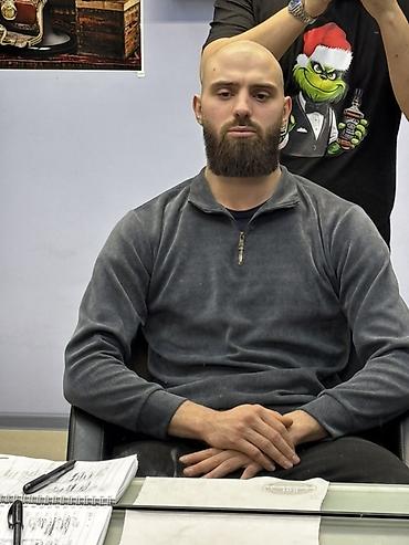 мужской косметолог: Нужна место в Салоне для долговременной АРЕНДЫ приехал с России стаж — 6