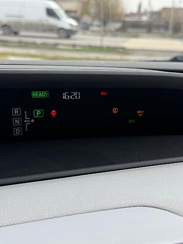 Toyota: Toyota Prius: 2017 г., Гибрид, Хэтчбэк — 9